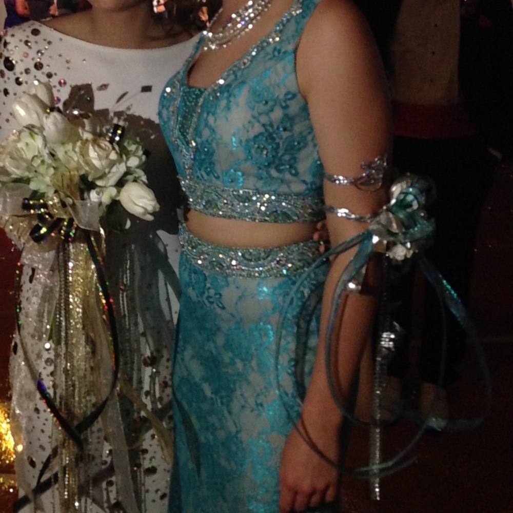 Size 2 Elegant Lace Prom Dress in Blue two piece lace dress Jasmine dress - Picture 7 of 7